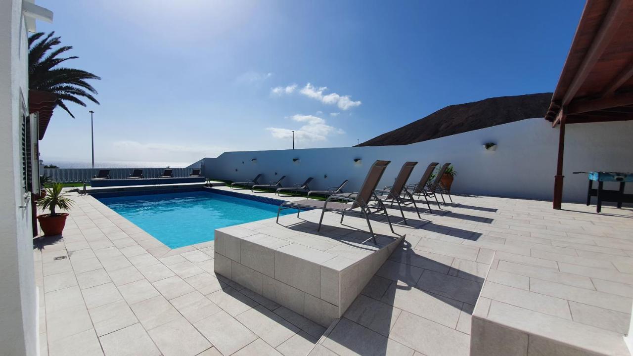Stunning Sea View Villa With 6 Bedrooms & Heated Pool - Villa Renaissance Playa Blanca  Exterior foto