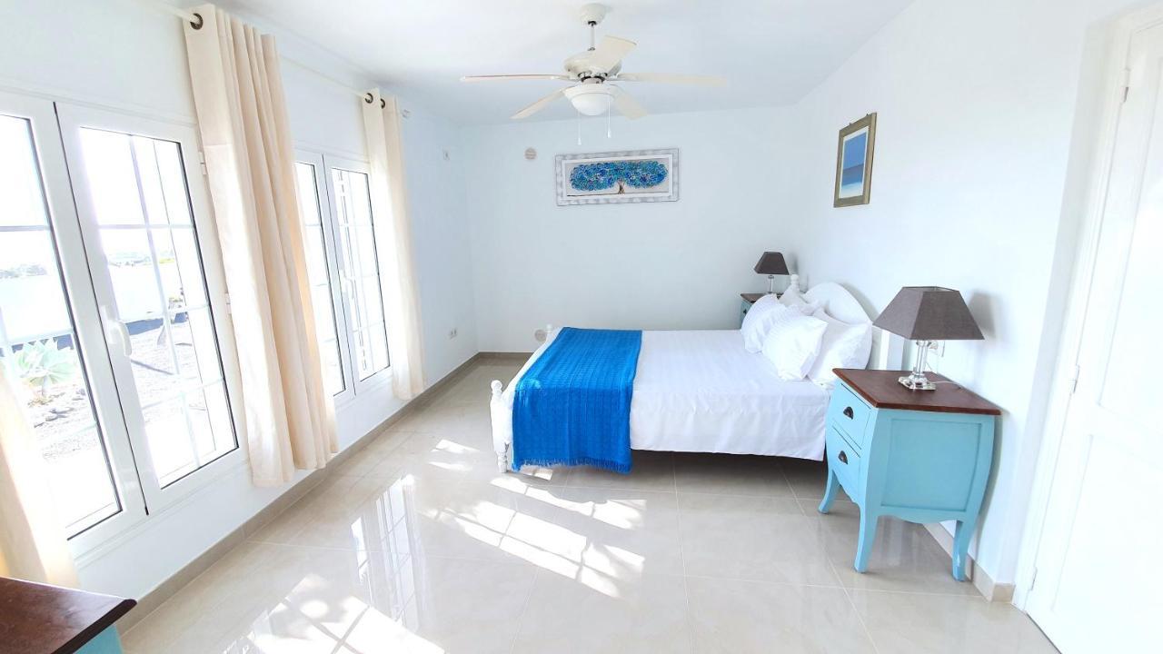 Stunning Sea View Villa With 6 Bedrooms & Heated Pool - Villa Renaissance Playa Blanca  Exterior foto