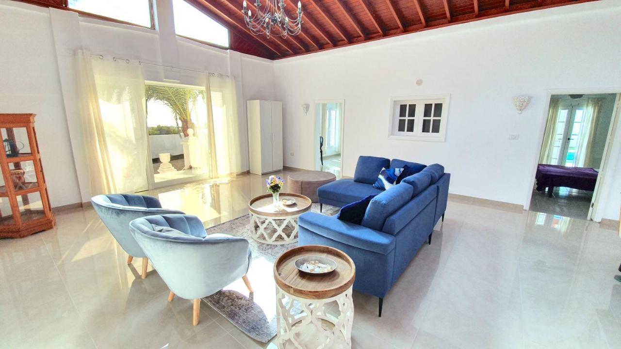Stunning Sea View Villa With 6 Bedrooms & Heated Pool - Villa Renaissance Playa Blanca  Exterior foto